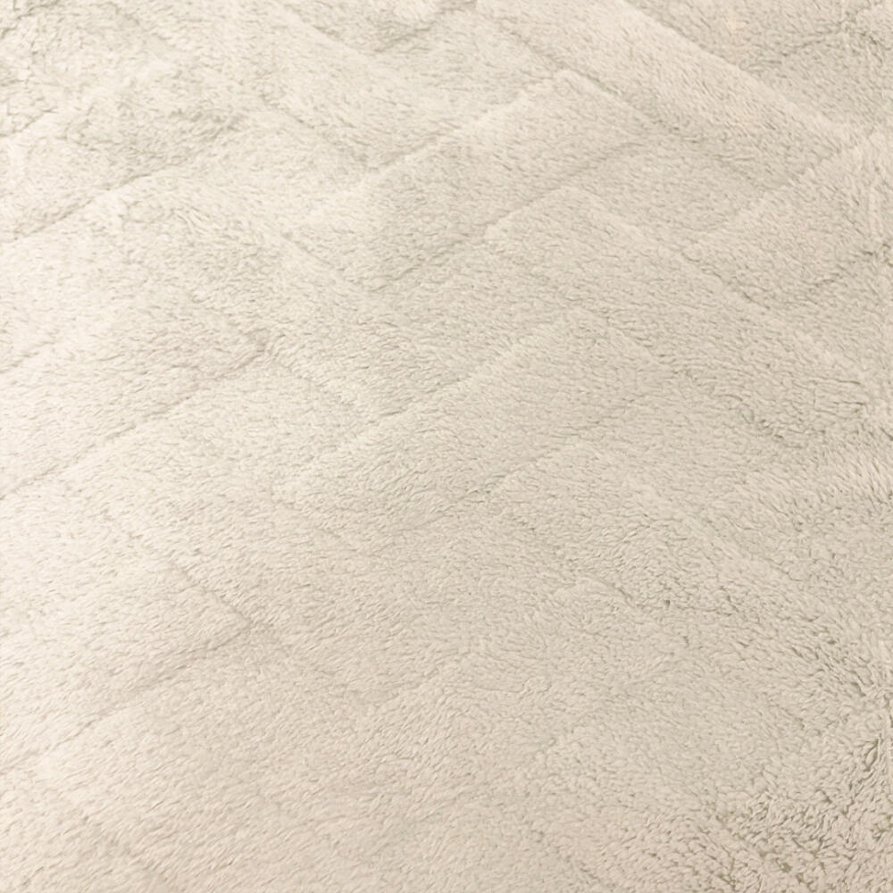Manta Fleece com Relevo Geométrico 100% Poliéster 2,50m Largura - Bege claro