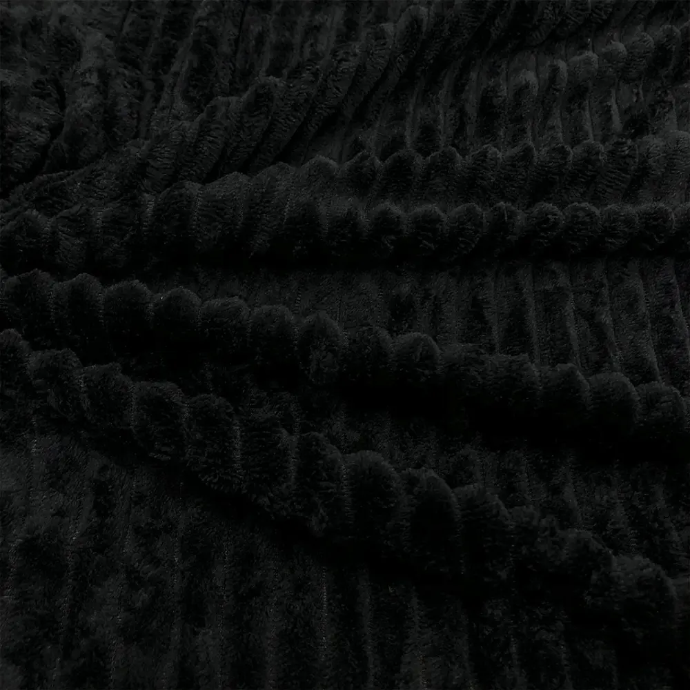 Manta Fleece com Relevo Jacquard 100% Poliéster 2.50m Largura - Preto Manta Fleece com Relevo Jacquard 100% Poliéster 2.50m Largura - Preto