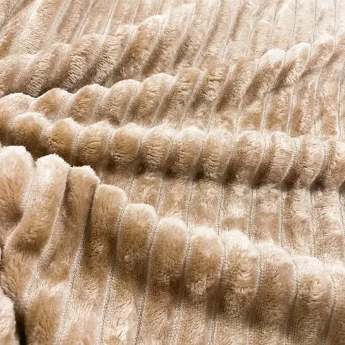 Manta Fleece com Relevo Jacquard 100% Poliéster 2.50m Largura - Bege