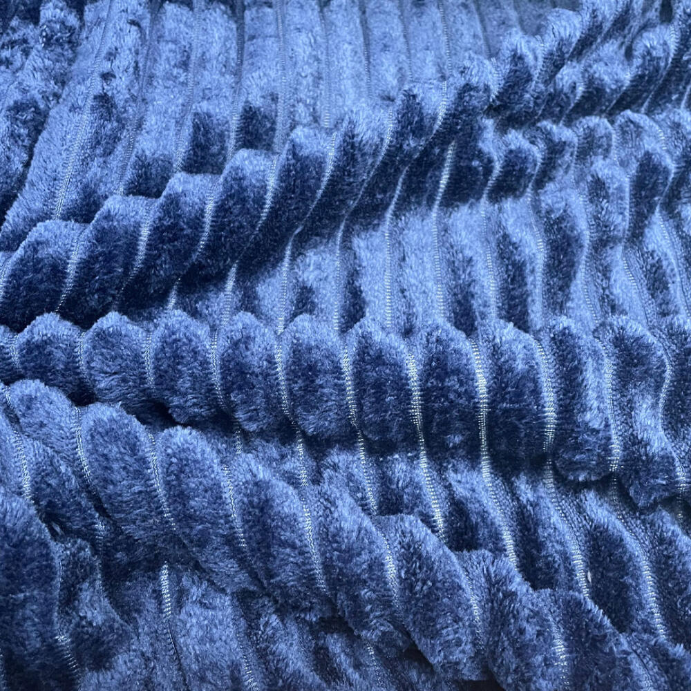 Manta Fleece com Relevo Jacquard 100% Poliéster 2.50m Largura - Azul marinho