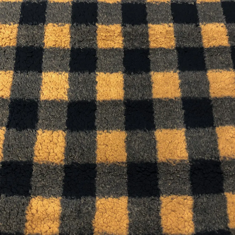 Manta Sherpa Estampada 100% Poliéster 1,60m Largura - Bege com preto Manta Sherpa Estampada 100% Poliéster 1,60m Largura - Bege com preto