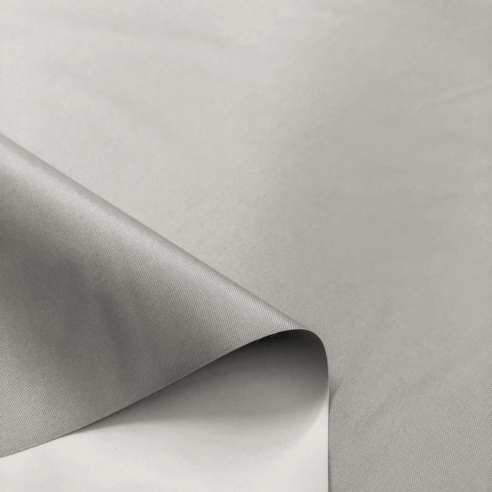 Nylon Emborrachado Impermeável - 100% Poliamida - 1,50m largura. - Cinza claro Nylon Emborrachado Impermeável - 100% Poliamida - 1,50m largura. - Cinza claro