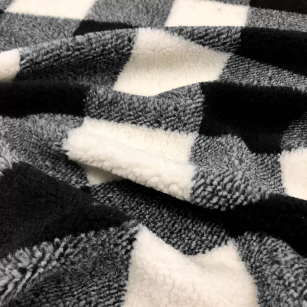 Pelúcia Carapinha Estampada 100% Poliéster 1,60m largura - Xadrez preto