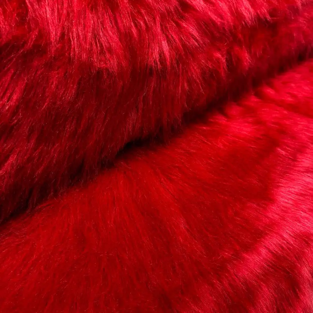 Pelúcia Prime - Pelo Alto - 100% Poliéster - Vermelho